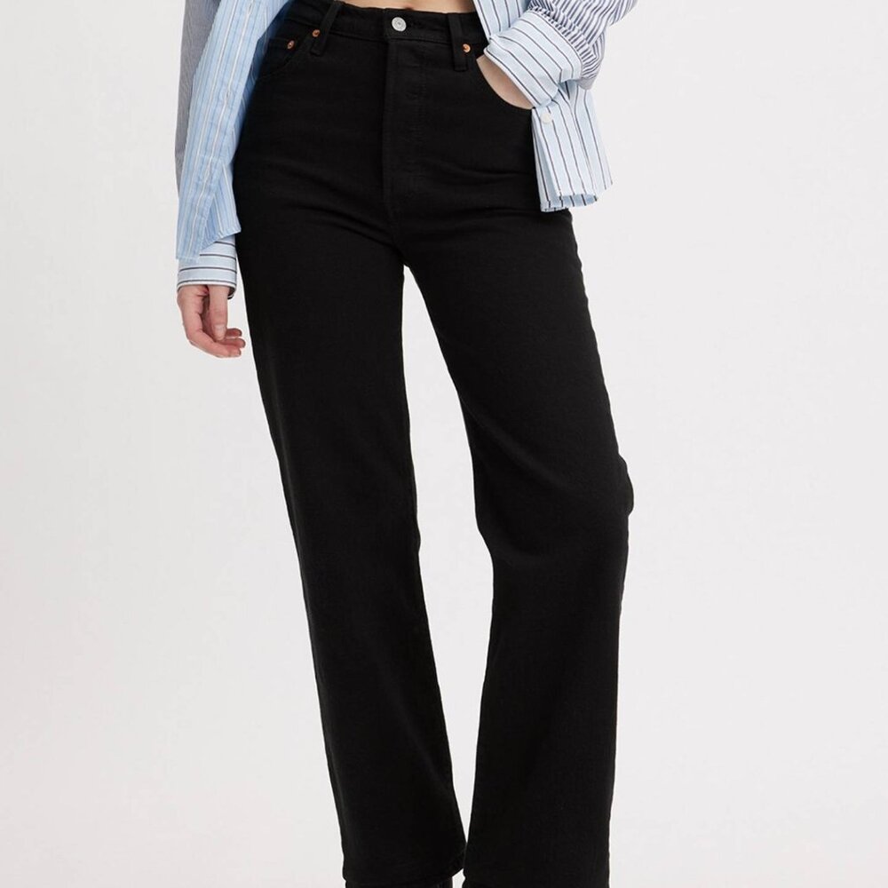 Levi’s Premium Ribcage Straight Ankle Black Jeans Size 25